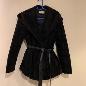 black coat H&M 8/38